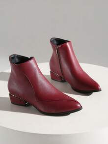 秋冬女士高端酒红色皮革拼接尖头金属光泽4厘米粗跟侧拉链时尚性感派对短踝切尔西靴