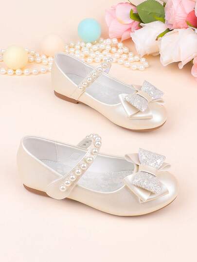 Süße Blumenmädchen Schuhe für Hochzeit, Party, Feiertage, geeignet für Kleinkind kleine und große Mädchen, Champagner, Weiß, Schleifen Dekor, flach, Abendkleid, Aufführung, Ballett, Prinzessin, glänzend