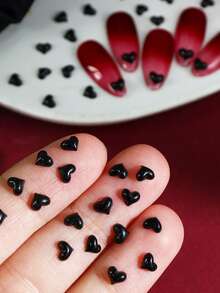 50 piezas Decoraciones de arte de uñas en forma de corazón mini lindas, dulces y adorables, accesorios de arte de uñas negras mixtas de Halloween, adecuadas para diseño y decoración de salón de uñas DIY para mujeres, suministros de uñas de 5 mm - Negro - Ver 4