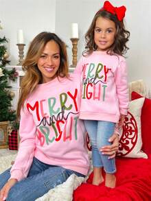 Mommy And Me Matching Christmas Sweatshirts Family Matching Xmas Outfits Long Sleeve Crewneck Let It Snow/Merry Christmas/Merry Bright Letter Print Sweatshirts Pullover Tops Winter Fall Clothes - 粉色 - 查看 1