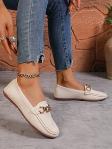 Beige Women's Slip-On Loafers With Gold Chain Decor, Comfortable Flat Classic Shoes For Autumn - Beige - View 5