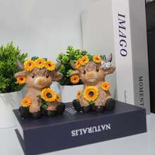 وعاء زهور من الراتنج بتصميمين لبقرة الهضبة، تمثال راتنجي لبقرة الهضبة الاسكتلندية مع دوار الشمس الربيعي، أزواج العجول، ديكور طاولة مكتب أو منزلي مناسب كهدية