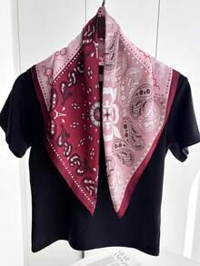 1 chiếc khăn vuông sang trọng dành cho nữ, có thể dùng làm băng đô, khăn choàng hoặc khăn quàng cổ. - Hạt điều bốn ô vuông màu hồng và tím - Xem 3