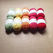 Set de 10 ovillos de hilo de 4 cabos, suave y amigable con la piel, para ganchillo manual DIY de bolsos, accesorios, mantas, chales, sombreros, flores, etc. (Longitud aproximada 1120m/1224.8yds, Peso aproximado 400g/14.1oz)