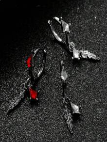 1pc Feather Design Small Earring, Minimalist Chic Rhinestone Stud Earrings, Unisex, Suitable For Halloween, Christmas