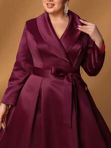 Faeriesty Mosy Plus 精致大码新娘母亲礼服,采用优雅的翻领、优雅的长袖、迷人的 A 字形轮廓和别致的蝴蝶结腰带 - 非常适合正式婚礼、盛大庆典、高档晚会、著名社交聚会和豪华正式活动 - 酒紅色 - 查看 7