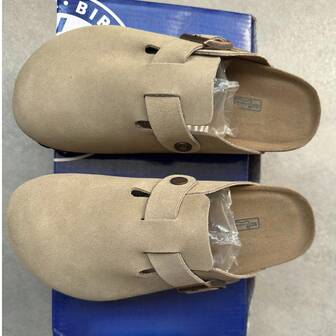 Sandalias planas de tacón bajo de ante de vaca cómodas, nuevas para el verano 2025