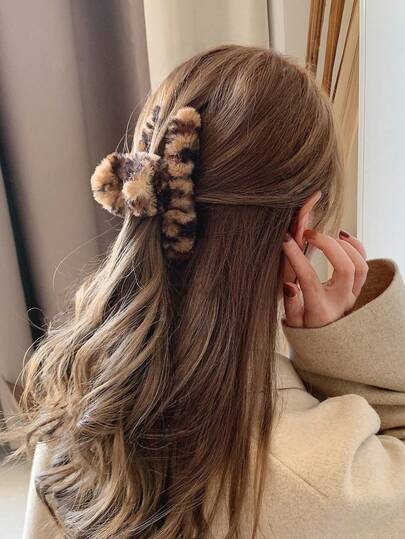 1pc Leopard Print Plush Hair Claw Clip, Fashionable & Versatile Korean/European Style Hair Accessory For Women, Autumn/Winter Fashion Hair Clip Elegant Hair Accessories