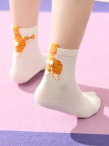 Joivida 2双随机猫咪和铃铛图案休闲中筒袜，有趣又可爱，适合夏天 - 彩色 - 查看 8