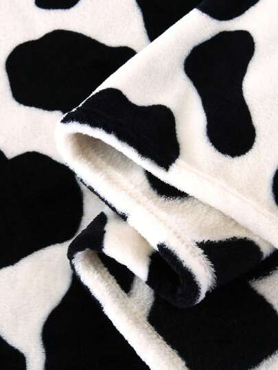 بطانية بسيطة ذات طبعة بقرة أبيض وأسود، بطانية دافئة وسميكة ناعمة ومريحة، تصميم مطبوع لديكور المنزل، مناسبة للسرير والأريكة والمكتب والغرفة والسكن الجامعي، قابلة للغسل في الغسالة