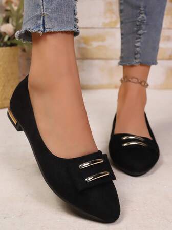 Platta slip-on-skor med spetsiga tå för kvinnor, ny mjuk botten, låg klack, halkfri, vardaglig, moderiktig strassdekor, lätt, enfärgad, andningsbar. (För breda fötter, rekommenderar att beställa en storlek större)