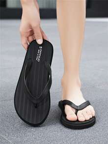 Men's Comfortable, Lightweight, Personalized Slippers, Beach Flip Flops, Non-Slip Sandals, Summer