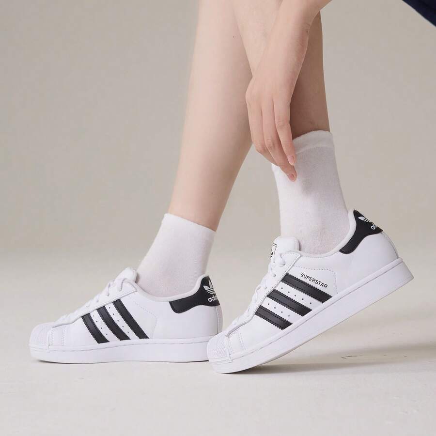 Adidas Originals 2026新款男女通用经典白色贝壳头休闲运动鞋,低帮Superstar II运动鞋 IH8659 - 白色 - 查看 1