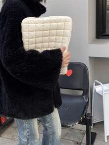 1 Stück koreanischer Ins-Stil Tablet-Aufbewahrungstasche, süßes kariertes Wolkenmuster, weiß, große Kapazität, leicht mitzunehmen, Herbst-Uni-Essentials, Laptoptasche für Frauen, MacBook-Hülle, Laptophülle, Rückkehr zur Schule, Laptoptasche, Laptophülle für Reisen, wasserdicht, tragbar für Männer Laptoptaschen