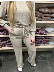WOMEN'S WINTER SET, HIGH-WAIST PANTS WITH ELASTIC BAND AND LANYARD BLOUSE - Beige - View 3