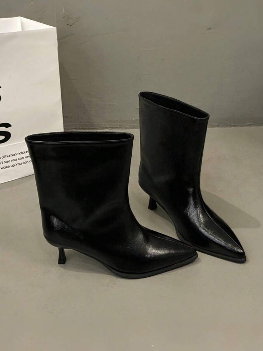 2025新款秋冬宽松直筒简约中筒靴尖头细跟高筒靴西式度假 - 黑色 - 查看 1