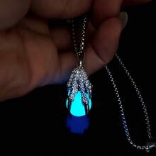 1/3 Piece Luminous Dragon Claw Pendant Necklace - 201 Stainless Steel Chain - Halloween/Christmas/Valentine's Day Gift - Unique Luminous Anime Accessories - Cool Couple Gift (Unisex) Youth Style - 藍光 - 查看 4