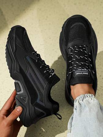 1 Pair Men's Low-Top Casual Sneakers, Black Leather & Fabric Upper, Breathable Thick Sole, Lace-Up Design, Comfortable & Fashionable, Suitable For All Seasons, Versatile Couple/Chunky Sneakers