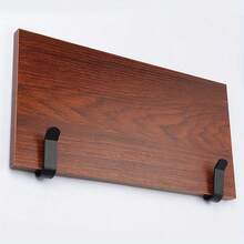 2 个黑色金属滑雪板壁钩，重型滑雪板存储和展示架，可稳定悬挂滑雪板，易于安装且节省空间，适用于存放滑雪板、滑雪板、冲浪板、长板和滑板，适用于家庭车库组织、滑雪商店展示和冬季运动器材存储