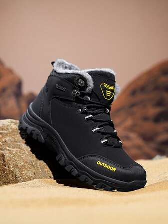 加大码男士冬季户外徒步雪地靴，舒适户外防水休闲冬季鞋，带保暖衬里