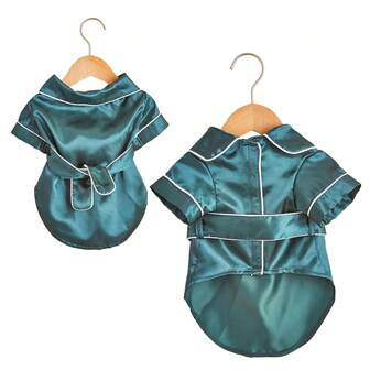 1pc Solid Color Handmade Ribbed Waist Comfortable Pet Robe, Suitable For Cats And Dogs, All Season Loungewear, Christmas Decor