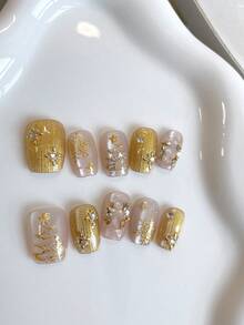 10 Pieces Of Acrylic Press On Nails, Press On Square Fake Nails Short Nails DIY Christmas Nails, Gold Powder Christmas Nail Art, With Elements Of Christmas Trees And Snowflakes Paired With Dazzling Diamonds, Is Luxurious And Full Of Festive Atmosphere,Suitable For Women For Wedding, Party, Holiday, Gift Nail Tools.