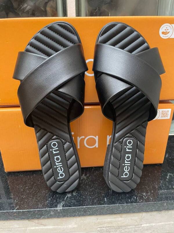Sandália Rasteirinha Beira Rio Total Conforto  Simples    Neutro    Couro PU    Acolchoado    Casual  Ar livre    Primavera/Verão