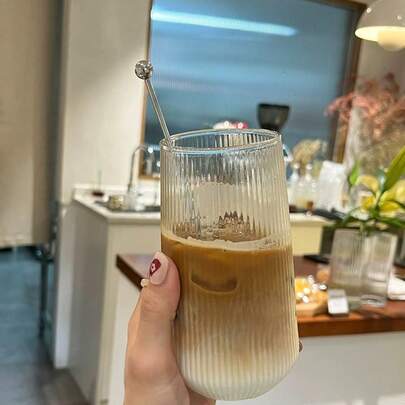 6/4/2/1 piezas Juego de vasos de vidrio transparente, resistentes al calor y a los golpes, con diseño de rayas verticales translúcido y texturizado, de gran capacidad y prácticos, adecuados para leche, zumo, café con hielo y diversas bebidas, aplicables para el hogar, la oficina, fiestas, cafeterías y talla grande escenarios, minimalistas y versátiles, que alegran el té diario