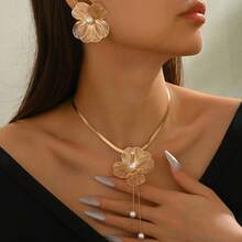 3 件套优雅项链 + 耳环女士首饰套装，时尚创意镂空金属花卉蝴蝶设计，配人造珍珠长项链，百搭配饰