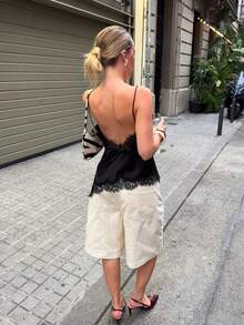 Women Satin Tops Y2K Lace Trim Camisole Asymmetrical Hem V-Neck Patchwork Tank Tops Spaghetti-Strap Backless Crop Tops Elegant Fashion Loose Cami Shirt Summer Blouse For Streetwear - 黑色 - 查看 3