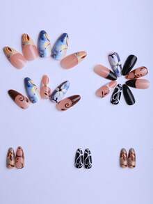 24 pezzi di unghie finte a forma di mandorla in una confezione regalo, con creatività artistica, dipinte a mano con macchie blu e fiori in contrasto, motivo personalizzato a tema caffè, essenziali per le ragazze francesi per l'uso quotidiano, per il lavoro e le vacanze, con 1 pezzo di lima