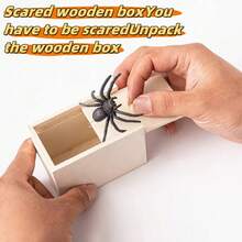1pc Wooden Spider Prank Box, Valentine's Day Surprise Gift, Stress Relief Toy, Funny Couples Gift, Practical Joke Kit, No Power Needed, Perfect For Halloween, Christmas, Thanksgiving