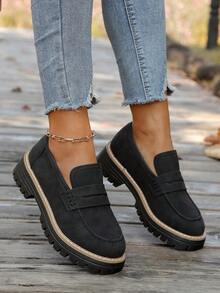 Autumn/Winter Anti-Slip Thick Sole Wide Fit Round Toe Slip-On Loafers, Outdoor Travel Vacation Casual Shoes, Comfortable Lining Elegant Easy To Wear Popular Item, Wide Fit College Style Plus Size Student Shoes, The Upper Has Shaping Material To Give The Shoes Shape But A Bit Hardness, Please Order Half Size Up Based On Actual Foot Length - Black - View 2