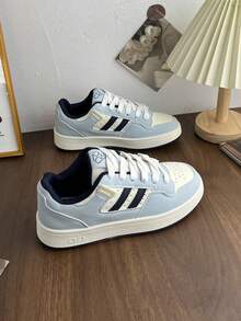 1 Pair Women's Non-Slip, Durable, Lightweight, Fashionable Casual White Sneakers, Outdoor Lace-Up Patchwork Flat Shoes For Indoor & Outdoor Wear