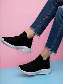 New Casual Shoes For Women, Comfortable Sneakers, Breathable And Dust-Proof, Sock-Like Design For Easy Wear, Fashionable And Versatile, Suitable For Various Occasions, Classic Black And White Colorways (Unisex/Couples/Women's New Arrivals)