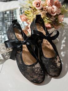 秋冬女士优雅蝴蝶结网眼蕾丝平底鞋，带 3D 玫瑰花，时尚镂空透气玛丽珍芭蕾乐福鞋，适合婚礼和日常穿着 - 黑色 - 查看 5