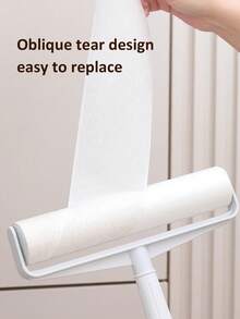 带纸芯的超粘粘毛滚筒 - 9.45 英寸和 7.48 英寸对角撕扯设计，适用于地板、地毯、沙发和床上的宠物毛发/灰尘（符合人体工程学的长手柄、内置挂钩、防弯曲清洁工具、多表面织物剃须刀）