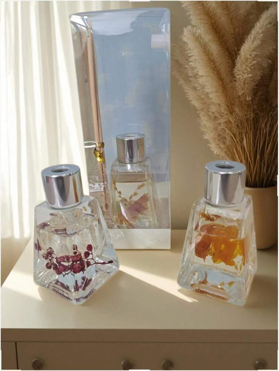 50ml Modern Aesthetic Reed Diffuser With Dried Blooms - Thoughtful Gift For Home Office Use.