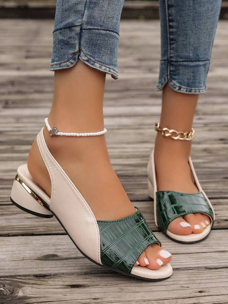Sandal nữ cao gót chunky 2.5cm, hở mũi, quai ngang, phối màu, thoải mái, cỡ lớn, Xuân/Hè 2026.