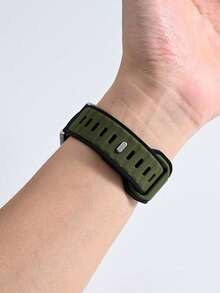 20mm/22mm 硅胶表带，兼容三星 Galaxy Watch 7 FE 6 5 4 40mm 44mm / Watch 5 Pro 45 44mm / Watch 6 43mm / Watch 4 Classic 46mm，户外运动登山瑜伽健身防水防汗硅胶表带，适用于小米、Garmin 手表，黑色、绿色，男女通用