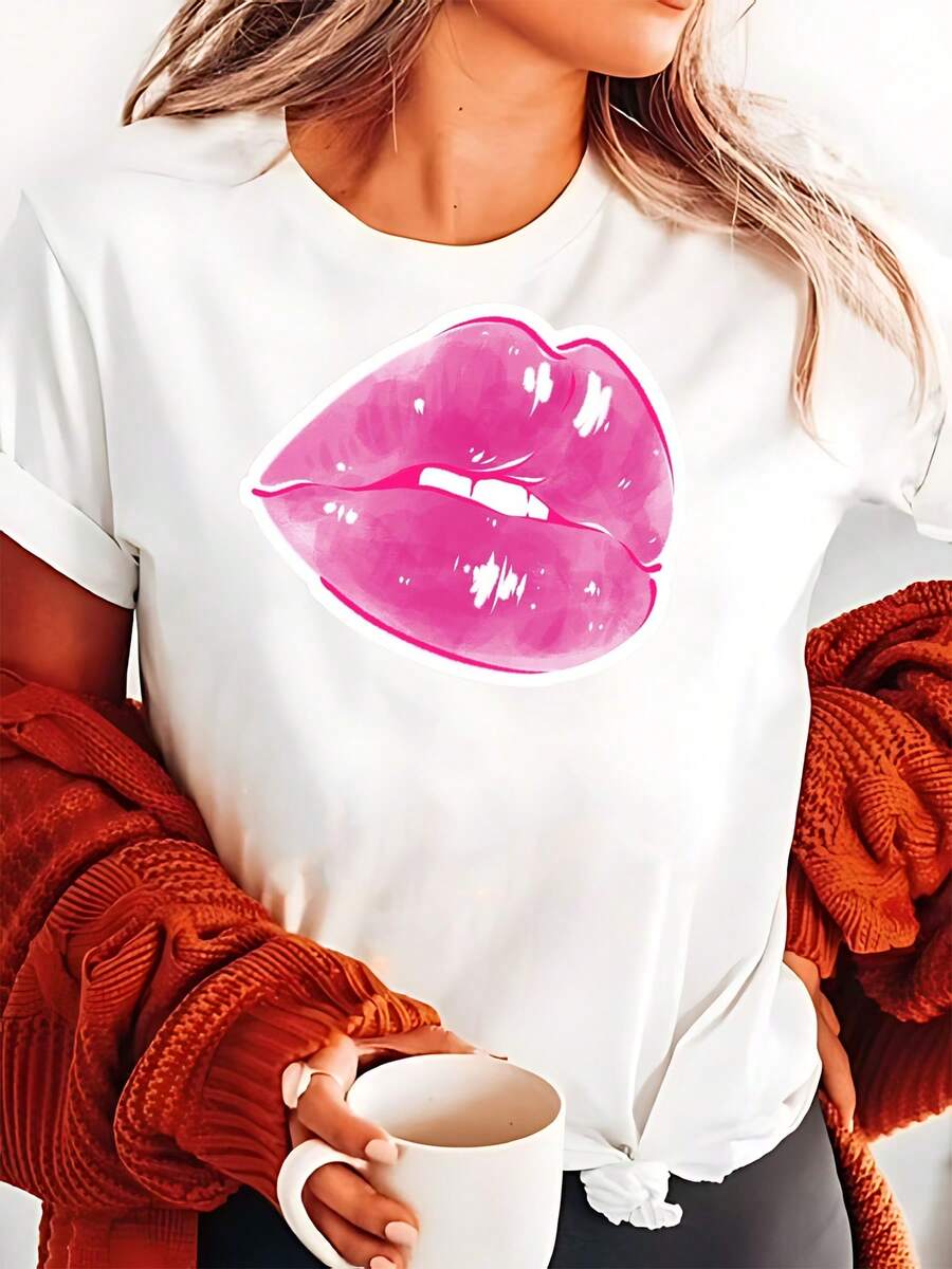 Camiseta de moda para mujer con un estampado gráfico único. Elegante camiseta de cuello redondo con un llamativo diseño de labios para un look casual y vanguardista. Perfecta para el día a día y para destacar. Talla extragrande. - Blanco - Ver 1