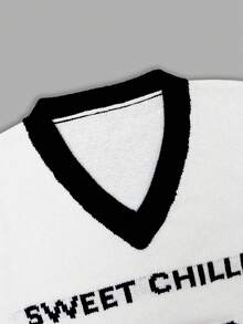 كنزة صوفية نسائية جديدة الطراز بياقة على شكل حرف V بتباين لوني، قماش جاكار فضفاضة بأكمام طويلة منسدلة، طراز رياضي كاجوال أمريكي كلاسيكي، مناسبة للخريف والشتاء