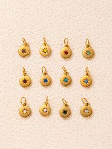 قطعة واحدة من قلادة بنمط نجمي من الزركونيا تمثل الأشهر الاثني عشر للميلاد، مناسبة لصنع قلائد DIY، أساور، أقراط، سلاسل حقائب، مفاتيح. مصنوعة من الفولاذ المقاوم للصدأ مع زركونيا ملونة ومطلية بالذهب عيار 18 قيراط، ويمكن شراؤها كهدية للزوجات والأمهات والصديقات وكإكسسوارات مجوهرات للنساء وإكسسوارات DIY وإكسسوارات سلاسل المفاتيح وغيرها