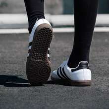 Adidas Originals SAMBA OG 复古休闲运动鞋，男女款，2026 新款低帮运动鞋，休闲鞋，T 字头鞋 B75806 - 白色 - 查看 5