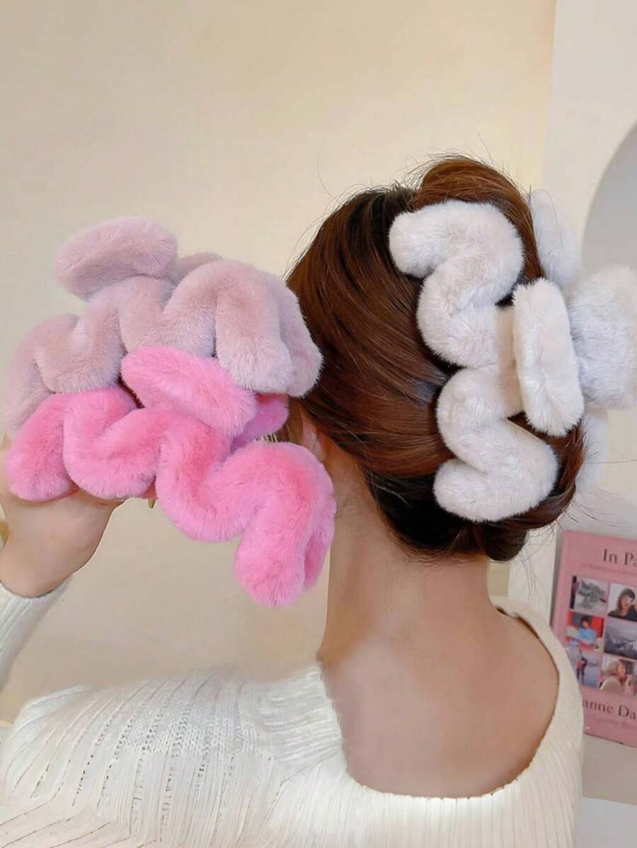 1 Stück modische Reise Haarklammer, Herbst/Winter Haaraccessoires Winter Haarklammern Plüsch Haarklammer Flauschige Clips für Haare elegant für Urlaubsoutfits Frau