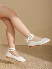 Beautiful White Flat Shoes, Suitable For Autumn And All Seasons Wear