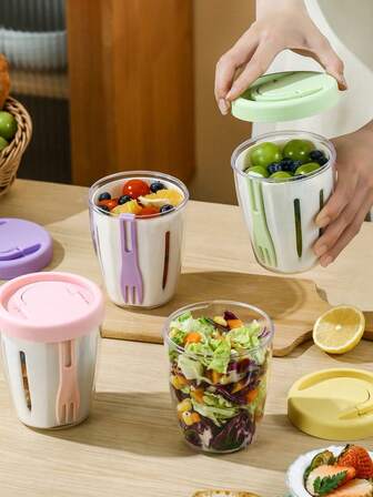 1 pieza Taza portátil con drenaje de agua, estilo Ins, para desayuno, ensalada, con tapa y tenedor, taza de fondo plano, caja bento, recipiente de almacenamiento, recipiente para frutas, recipiente de almacenamiento de alimentos, taza de fruta para picnic, taza de avena, taza de yogur y nueces para dieta de desayuno, recipiente de desayuno portátil, recipiente de alimentos de desayuno, taza portátil de frutas y verduras, taza de yogur, adecuada para útiles escolares de estudiantes, Halloween, Año Nuevo, Navidad.