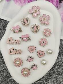 18PCS Y2K Style Pink Resin Flower Shoe Charms Accessoris DIY Love Word Crown Heart Shaped Shoe Buckles Decorations Faux Bead Removable Decorative Shoe Clips Fit Women Sandals Slides Slippers Beach Bag Xmas Halloween Birthday Party Decor Gifts
