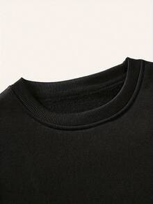 The Stylish And Elegant Simple Round Neck Pullover Sweatshirt Two Pieces Set For Autumn And Winter Features A Thick Flannel Style. The Round Neck Top Is Paired With Drawstring Pants, Showcasing A Fashionable Large Graphic Letter Combination Print Design. It Is Very Suitable For Casual Sports, Fitness Training, Outdoor Jogging, And Daily Wear At Home.