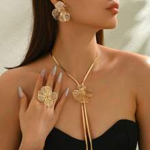4 件优雅女士珠宝套装包括项链、耳环和戒指，时尚欧美夸张金属风格，创意镂空花朵、蛇链和 Y 形流苏长项链，适合派对、活动、节日、奢华礼物 - Golden - 查看 5